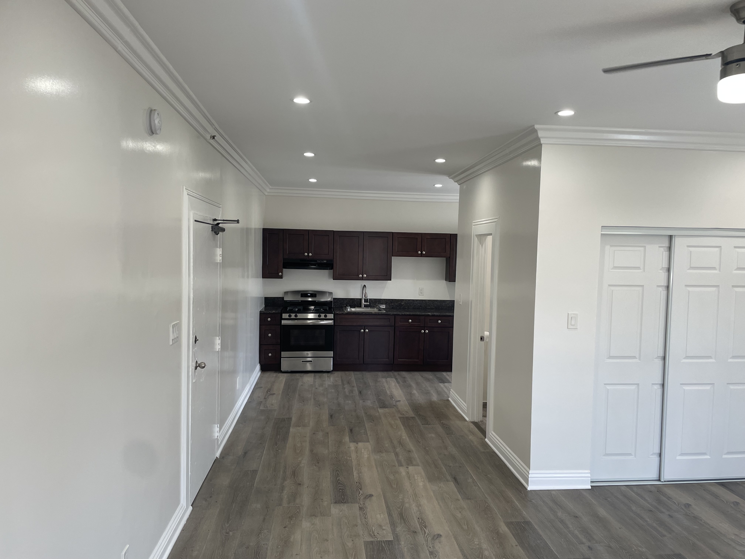 1117 S. Westlake Avenue - 210