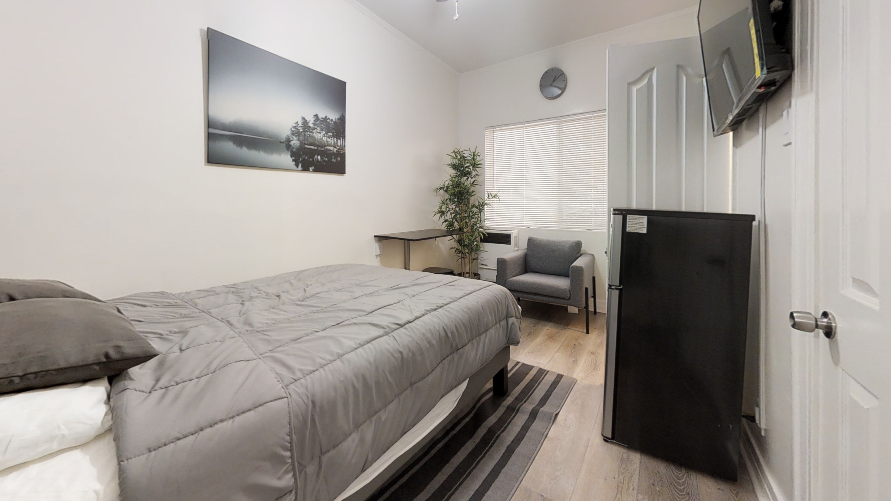 647 W. 18th Street - 307