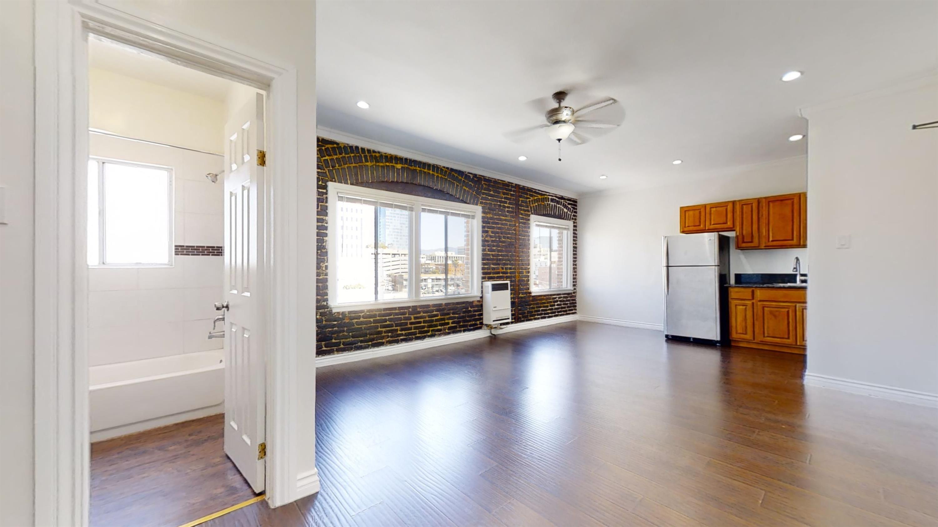 738 S. New Hampshire - 405